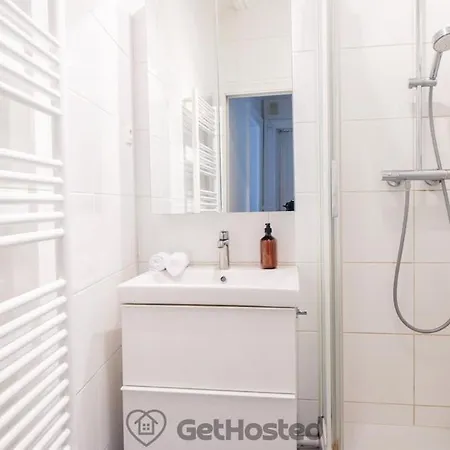 Charming Flat In The Center Of - Gethosted *