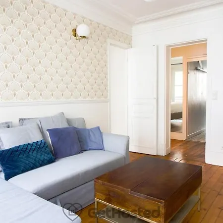 Apartment Charming Flat In The Center Of - Gethosted